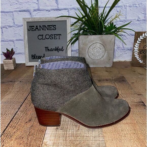 Tom’s Olive Leila Herringbone Ankle Booties - Picture 10 of 11